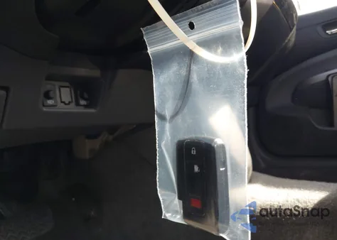 2006 Toyota Prius from USA, damaged, VIN JTDKB20UX63142574